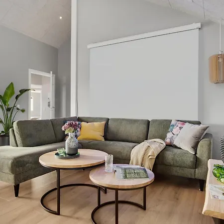 Holiday home 10 Bedroom Amazing In *