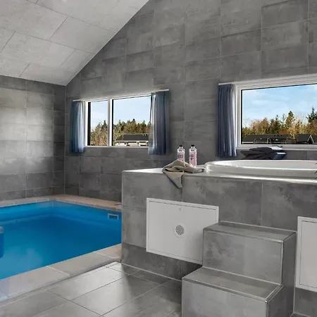10 Bedroom Amazing In * Norre Nebel