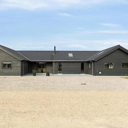 10 Bedroom Amazing In * Norre Nebel